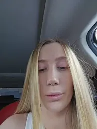 SvetLive webcam model stream image