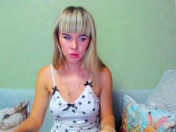 Vanilla_sexy webcam bongacams model stream image