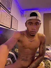 Ydiaz09 webcam stripchat model stream image