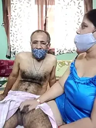 HoneyHush webcam model stream image