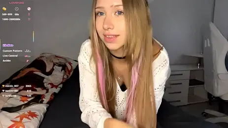 ZenyBieta webcam stripchat model stream image