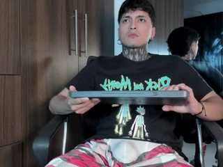 milo-boy webcam model stream image