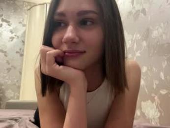alysastuddiford webcam model stream image