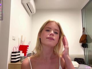 Jeanie Dewees webcam model stream image