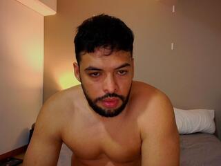 Jerome V webcam model stream image