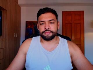 Jerome V webcam model stream image