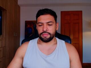 Jerome V webcam model stream image