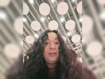 Annanas webcam model stream image