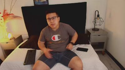 ThiiagoSaenz webcam model stream image