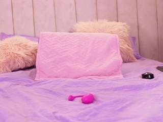 mssbombom webcam model stream image