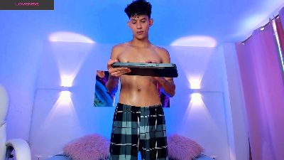 KamiSuarez webcam model stream image