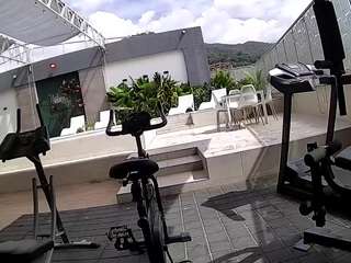 voyeurcam-casa-salsa-gym-bike webcam model stream image