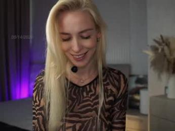 gold_blond webcam chaturbate model stream image