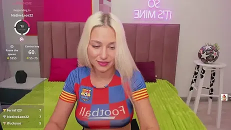 MIla_Stunning webcam model stream image