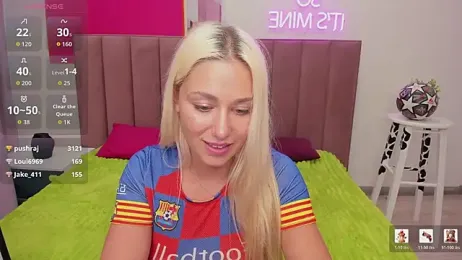 MIla_Stunning webcam model stream image
