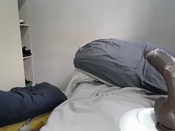 KinkyJXxX webcam model stream image