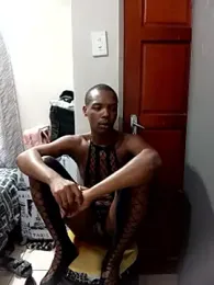 KinkyJXxX webcam model stream image