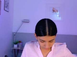 littlee-emily webcam camsoda model stream image