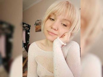 LadyAnny webcam bongacams model stream image