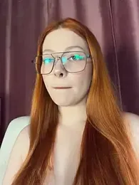 Dari_Toy_ webcam model stream image