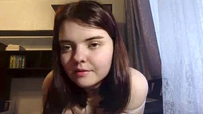 LouraTheberge webcam model stream image