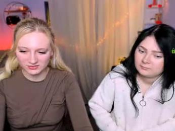 milana_kick webcam model stream image