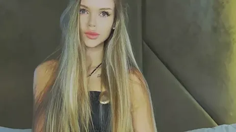 MarilynNova webcam stripchat model stream image