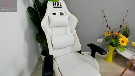 EveEvian webcam stripchat model stream image