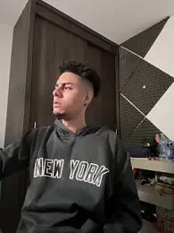 bigryann23 webcam model stream image