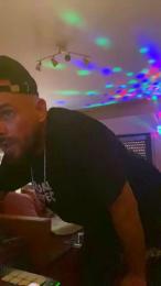 GuyST webcam cam4 model stream image