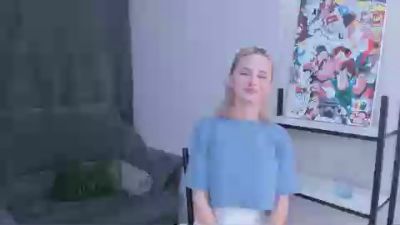 LucreciaGrisson webcam model stream image