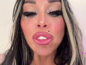 Cristalkate webcam bongacams model stream image