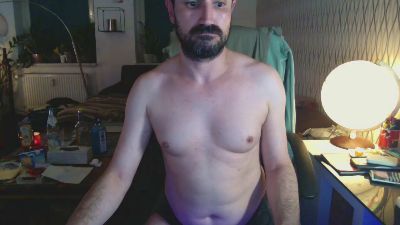 tom0819 webcam model stream image