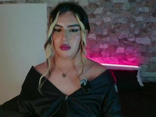 Aria Fernandez webcam model stream image