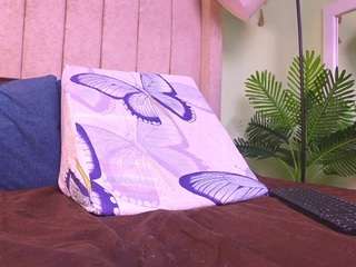 rosethompson19 webcam model stream image