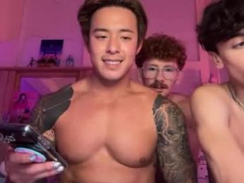 tituslow webcam model stream image