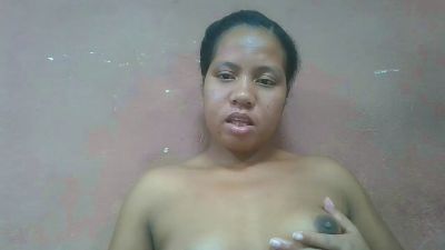 Tharcile webcam cam4 model stream image