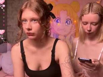 l1ttlekiki webcam chaturbate model stream image