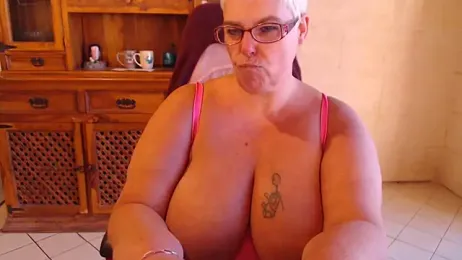MISS_LINDAH webcam model stream image