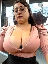 Oryk___ webcam model stream image