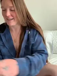 PussiesnCream_ webcam stripchat model stream image