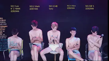 AAA-winner webcam model stream image