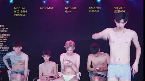 AAA-winner webcam model stream image