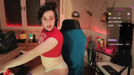 Zesty_Peach webcam model stream image