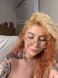 YunoRose_ webcam model stream image