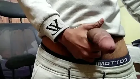 growing20yo webcam stripchat model stream image