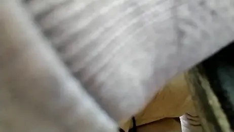 growing20yo webcam model stream image