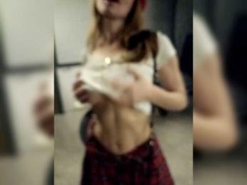 Fox-mia webcam model stream image