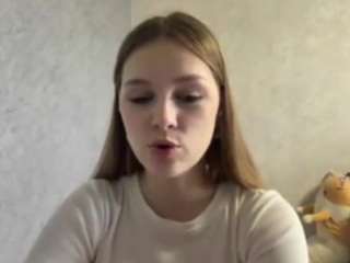 mikabraskey webcam model stream image