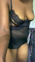 elysa20 webcam model stream image